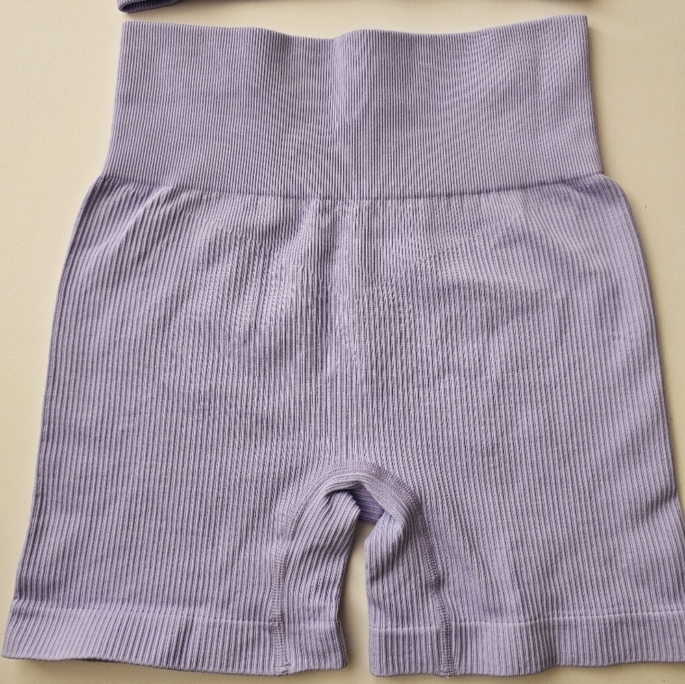 Lavender 3pcs Workout Set - Picture 4 of 6